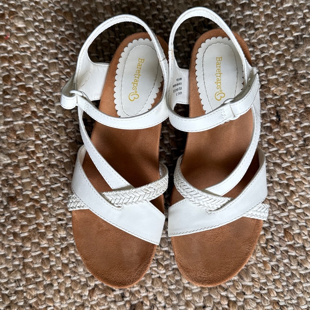 Nicole White Sandals with braid detail and soft footbed - Picture 2 of 6